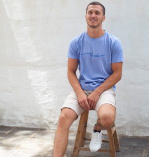 Cala camiseta Mediterráneo fabricada en España calaalicante tienda independiente 30 aniversario regalos