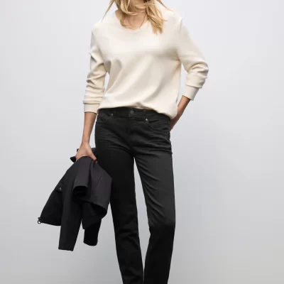 Vaqueros de Corte Casual Negro Lavado