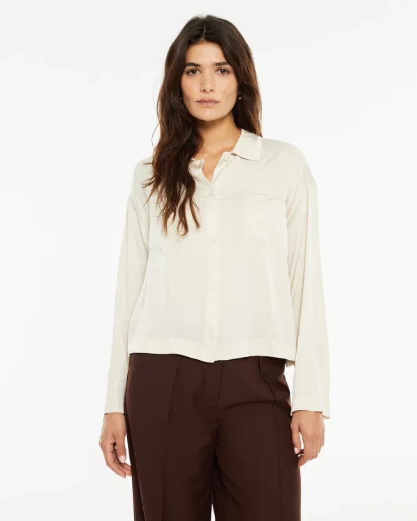 Camisa con Bolsillos Delanteros Crudo