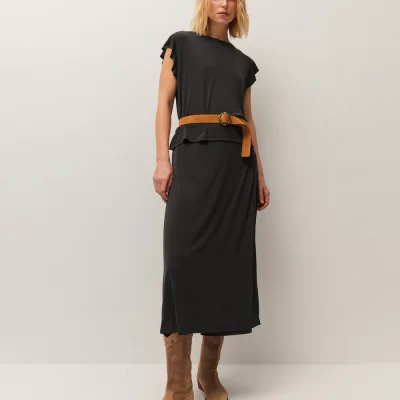 Falda Midi con Corte Negra