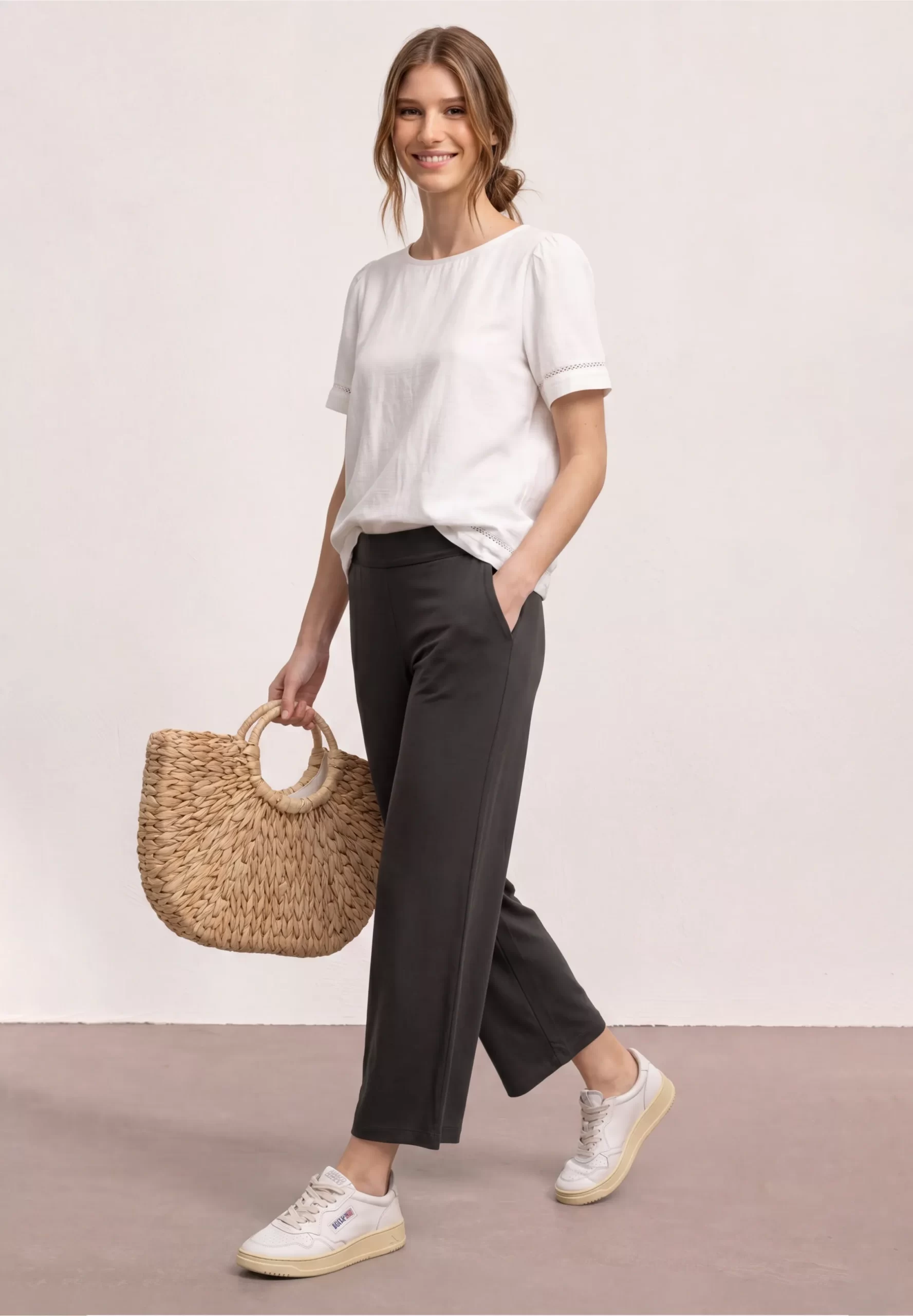 Pantalón Marrón de Pierna Ancha