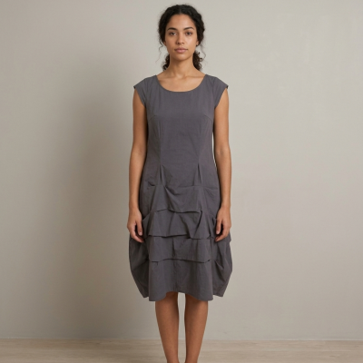 Vestido Gris Oscuro Pliegues Plana