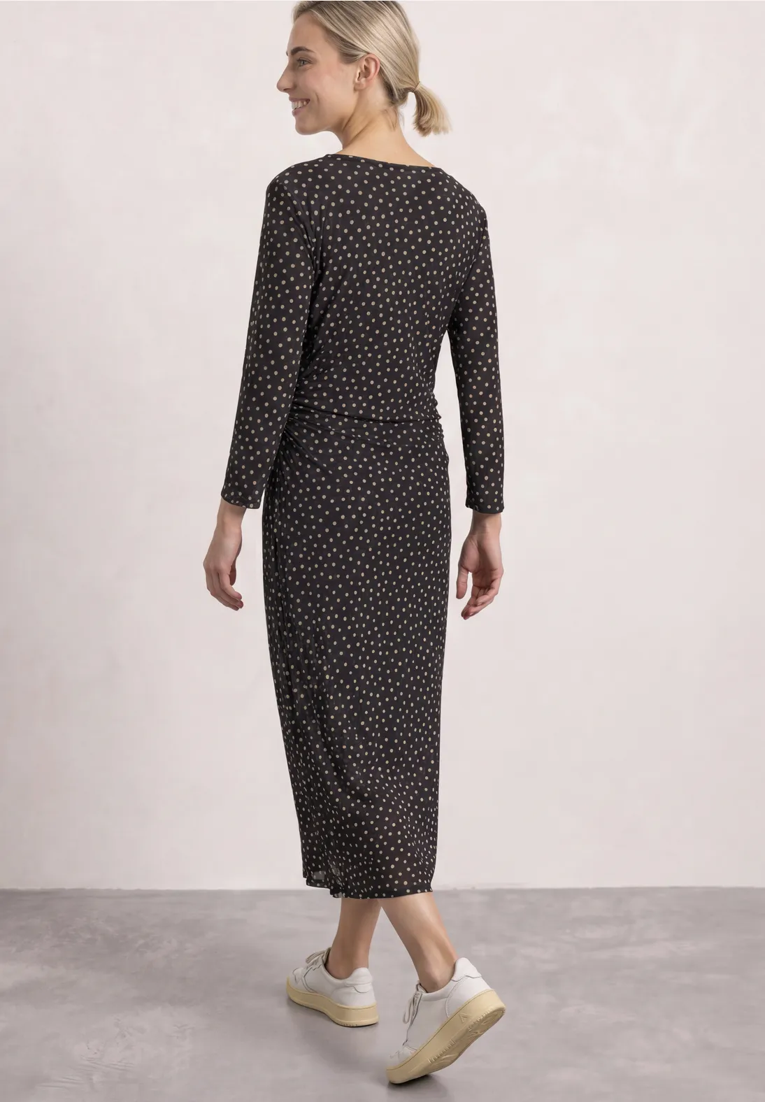 Vestido Midi con Fruncido Lateral